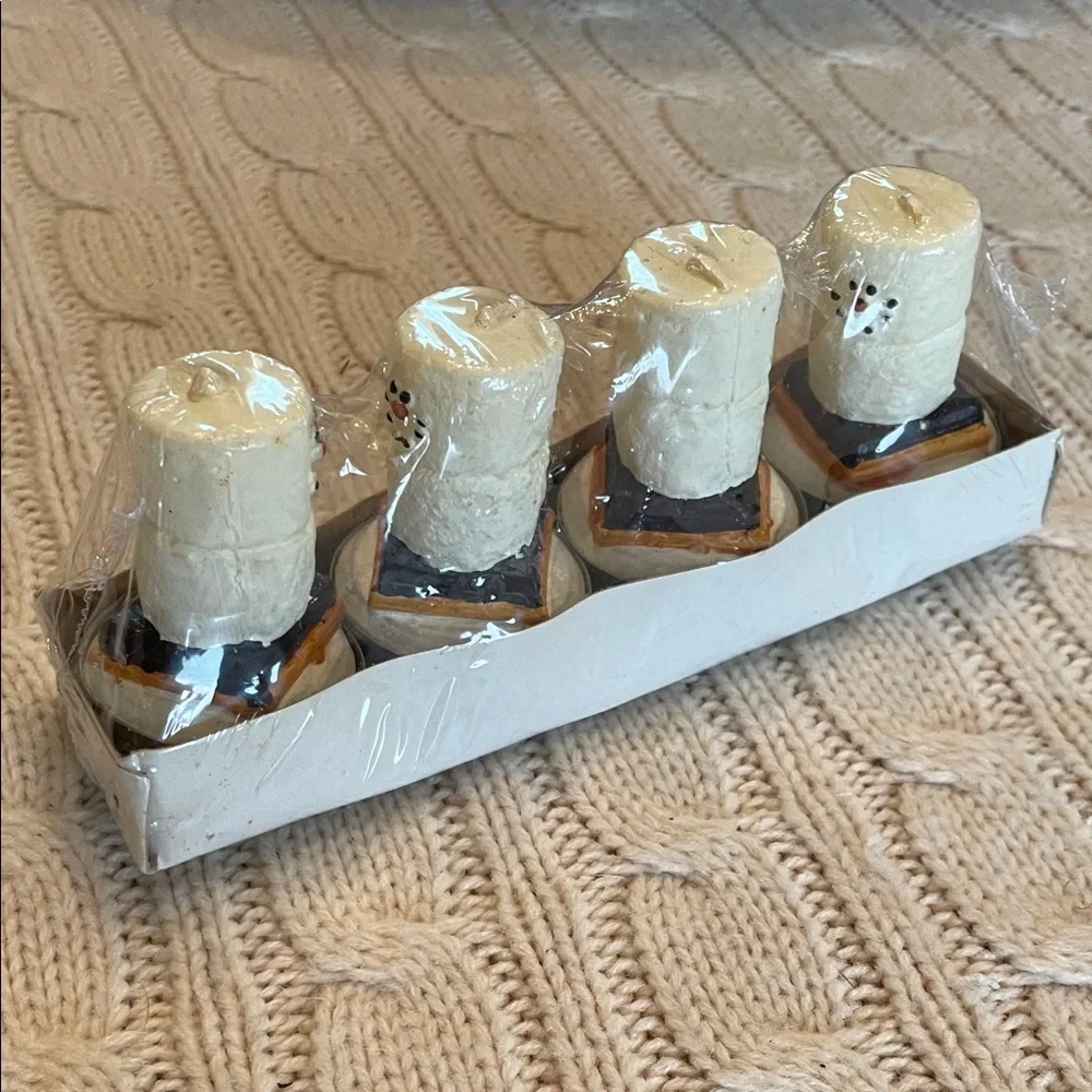 4 NEW S’mores Snowman Candle White/Brown